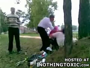 Пьяная Драка. Жена бьёт Мужа.