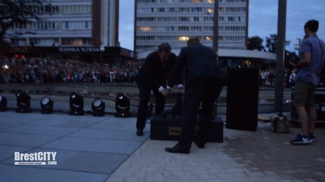 Брест. Открытие нового фонтана на Советской смотреть онлайн