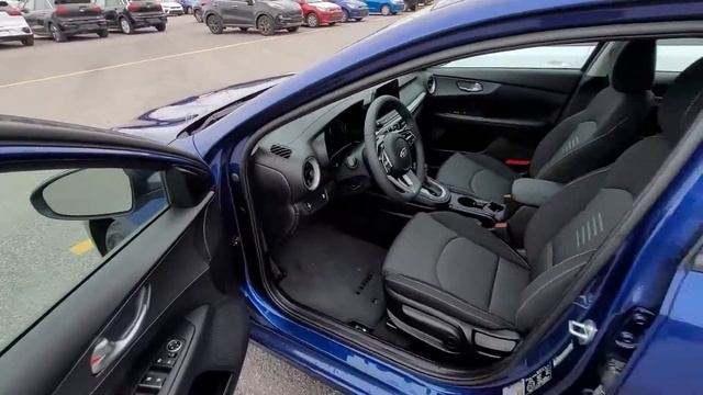 Découvrez la KIA Forte LX 2021. смотреть онлайн