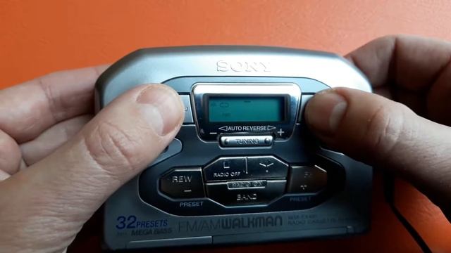 Sony WM-FX491 смотреть онлайн