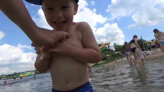 Vlog Как мы провели день на речке Летние забавы продолжаются смотреть онлайн