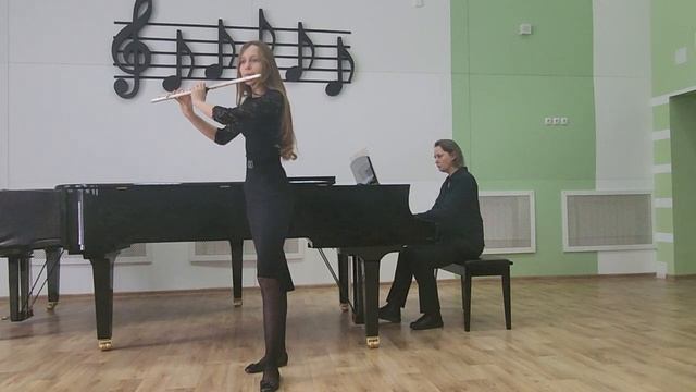Егорова Василиса, 12 лет, флейта, Э. Кёллер "Танец пьеро". 3 смотреть онлайн