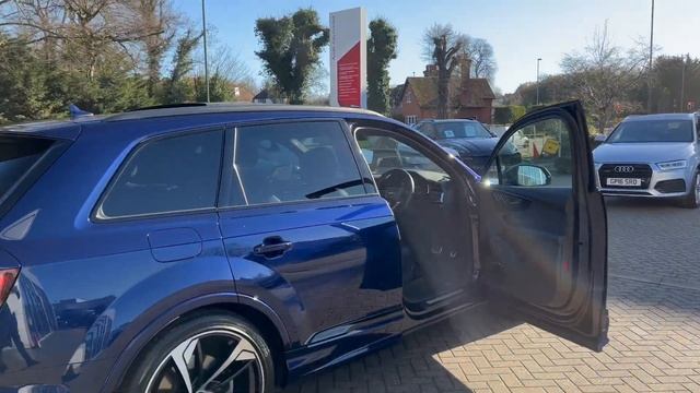 Audi Q7 Black Edition 55 TFSI quattro 340 PS tiptronic смотреть онлайн
