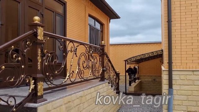 РУЧНАЯ РАБОТА ⚒️КОВАННЫЕ ПЕРИЛА,УСТАНОВИЛИ В ИНГУШЕТИИ. смотреть онлайн