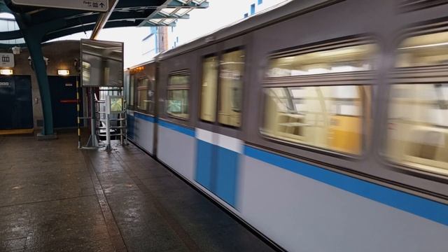 Отправление 81-740.1/741.1 со станции Бульвар Адмирала Ушакова смотреть онлайн