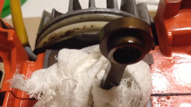 Обзор и ремонт двигателя бензопилы Dolmar PS-401 смотреть онлайн