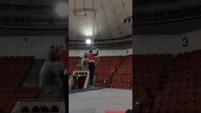 Воздушная гимнастика на кольце смотреть онлайн