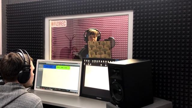 Запись  рекламы на радио