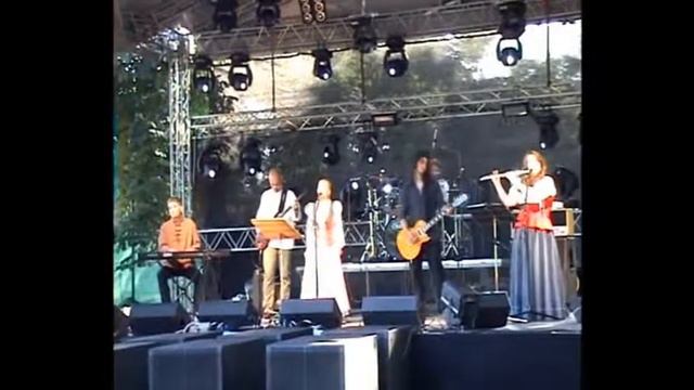 Violent Moon - Far Far Away (Blackmore's Night cover) смотреть онлайн