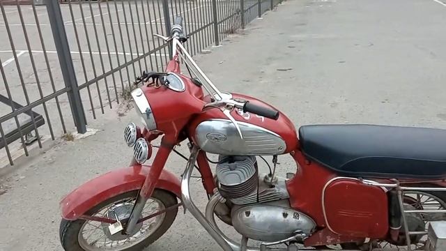 Ява 360 1976г. с Николаева, руль спортивный и багажник ЧСЗ. смотреть онлайн