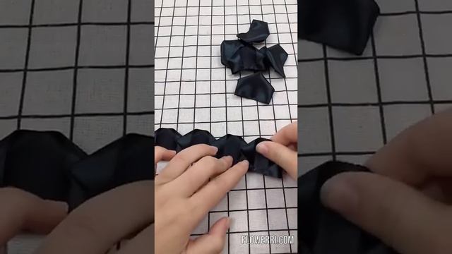 #diycraft #ribbonflower #freesia #idekreatif
#creativeidea #satinribbonflower #flowermaking #ribbon смотреть онлайн