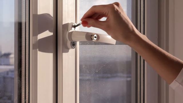 Оконная ручка с ключом - установка своими руками на пластиковое окно смотреть онлайн