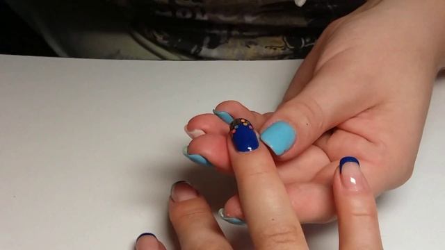 Дизайн ногтей гель-лак Shellac - Дизайн ногтей блестками (уроки дизайна ногтей) смотреть онлайн