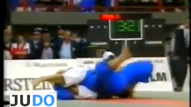 Judo 1993 PASCAL Tayot (FRA) -  MAGOMADOV Apti (MDA) , Judo European Championships 1993