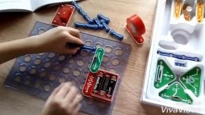 Электронный конструктор "ЗНАТОК" 118 схем.