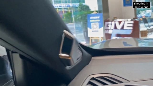 2023 Roewe RX5 in-depth Walkaround смотреть онлайн