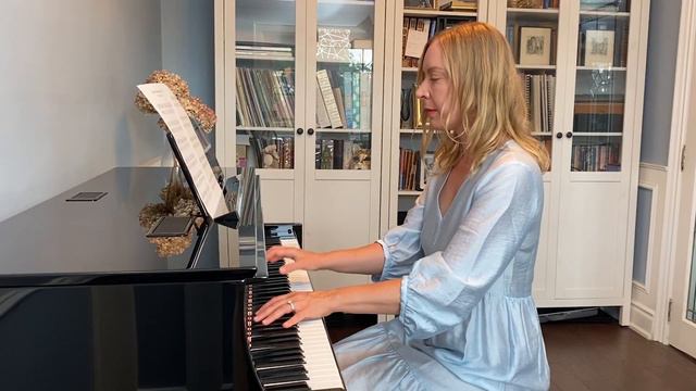 Easy piano cover of Mia and Sebastian's Theme from La La Land смотреть онлайн