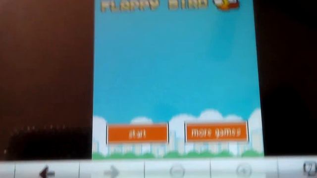 Flappy bird playing on the Wii u смотреть онлайн