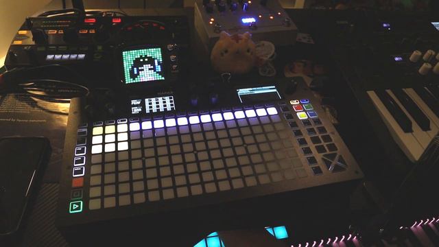 Minimal Manual Pattern Sequencing // Squarp Hapax Demo смотреть онлайн