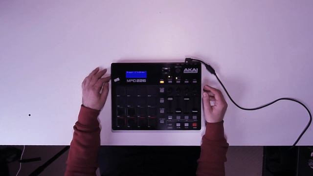 УРОКИ БИТМЕЙКИНГА: 6 СПОСОБОВ ДОБАВИТЬ РАЗВИТИЕ В УДАРНЫЕ. [ Finger Drumming ] смотреть онлайн