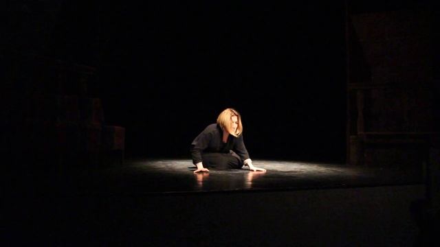 Հատված "Գավիթ" թատրոնի "Пчелиный луг" ներկայացումից смотреть онлайн