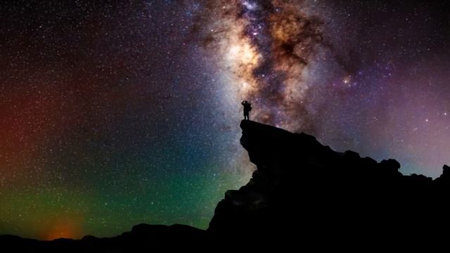 ¡El Ejército Estadounidense Publica Imágenes De Un OVNI De 3.000 Km De Largo Cerca De Saturno!