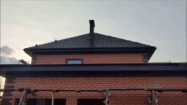 Четвертая сторона дома! Металлочерепица! Софит, капельник, ветровая! смотреть онлайн