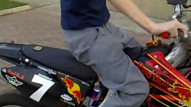 Honda CRM 125 2t Red Bull Edition смотреть онлайн