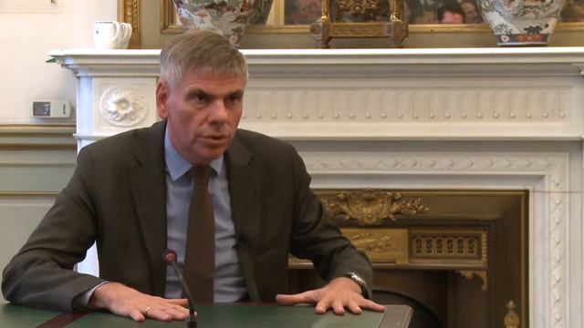 Interviews academische zitting Karel Dillen (trailer) смотреть онлайн