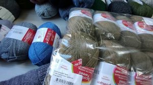 Из какой пряжи связать мужской свитер или джемер. Посмотрим?💪😁