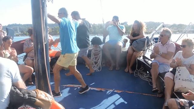 boattrip Marilena, Gouvia, Corfu greek dancing смотреть онлайн