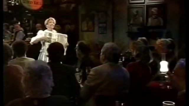 Christa Behnke / Akkordeon Weltmeisterin ( Hüttenfete ) Lüders Krug 25 05 1999 смотреть онлайн