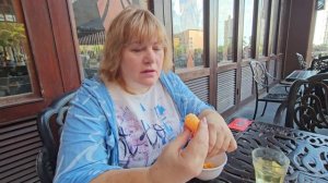 ХАЙНАНЬ УЛИЦА ЕДЫ В ОТЕЛЕ ПРОЩАЛЬНЫЙ УЖИН С ДРУЗЬЯМИ ВОЗВРАЩЕНИЕ ДОМОЙ