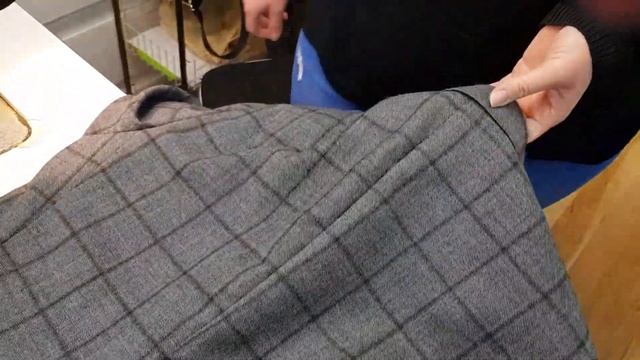 Как ушить пиджак в клетку? Все хитрости подгона, чтобы не испортить узор клетки!!! смотреть онлайн