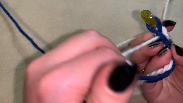 Вяжем простой шнурок крючком. How to crochet a simple lace смотреть онлайн