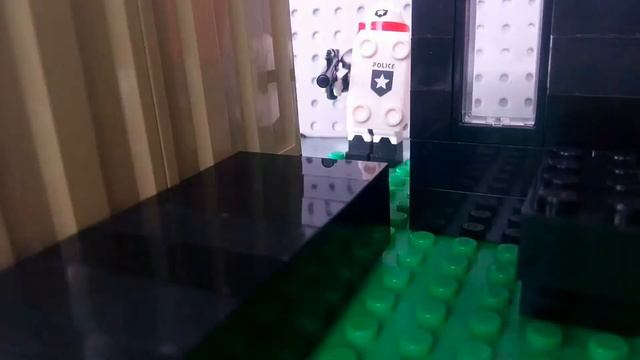 FBI OPEN UP!!! meme in LEGO смотреть онлайн