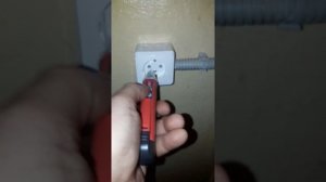 Тестер напряжения UNI-T UT12D.