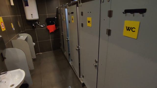 МЫ В ШОКЕ! Такой хостел РЕАЛЬНО бывает? Urban Hostel Minsk Обзор лучшего хостела Беларуси. смотреть онлайн