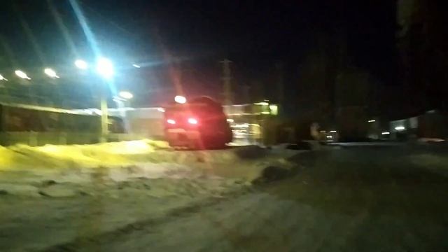 Бабаево. Поезд №150 Санкт-Петербург - Челябинск, стоянка по станции Бабаево. смотреть онлайн