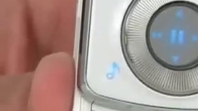 Celular LG KM710 смотреть онлайн