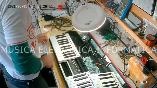 ROLAND GO:PIANO смотреть онлайн