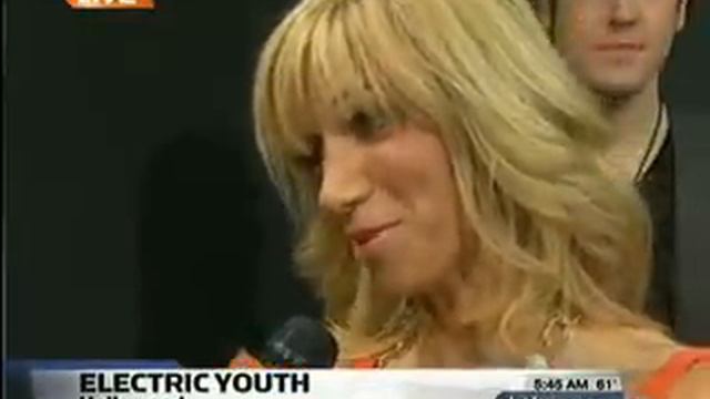 Debbie Gibson`s Camp Electric Youth - Interview 1 - KTLA.com смотреть онлайн