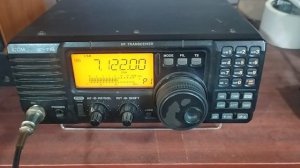 Трансивер Icom 718