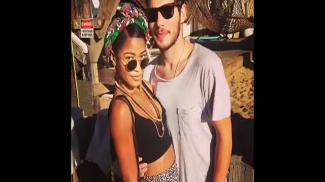 Gloria Vanderbilt Job İnterview On Charlie Rose 1996 & GodDamn Black Males Are DUMB Component смотреть онлайн