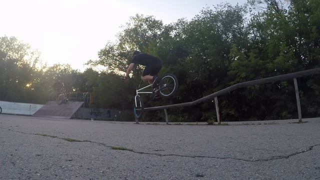 VLOG#1/TEST/BMX/SKATE PARK