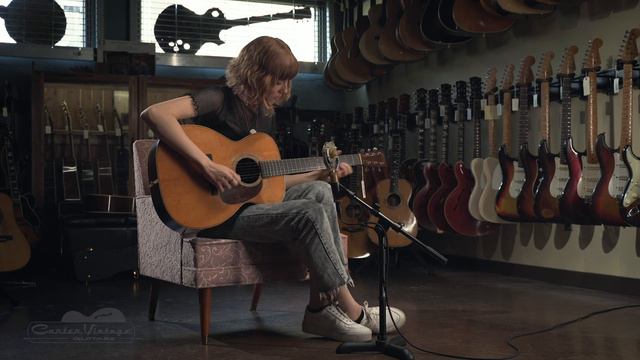 1937 Martin 000-28 played by Molly Tuttle смотреть онлайн