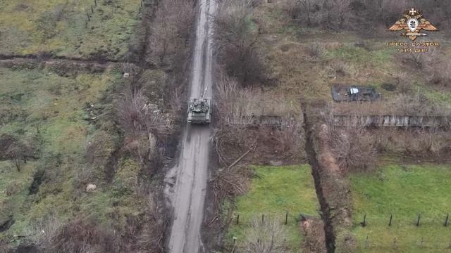 Отдельный танковый батальон оказывает огневую поддержку «Спарте» и «Сомали» в Водяном. смотреть онлайн