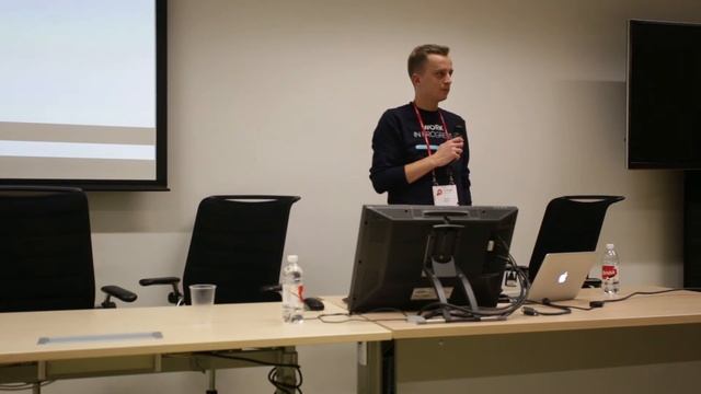 Архитектура современного e-commerce на примере Lamoda, Михаил Леонов. HighLoad 2017 смотреть онлайн