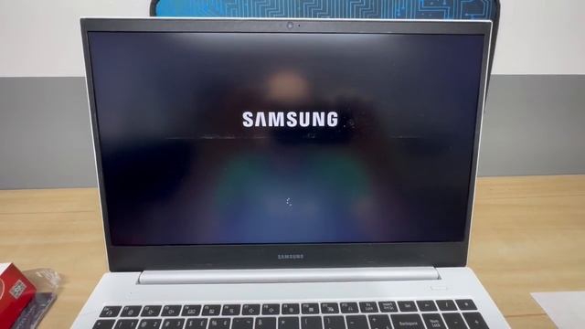 Notebook Samsung Np550XCJ, Core i3-10110u, 8GB, 240GB SSD e 1TB HD, 15.6 Full HD смотреть онлайн