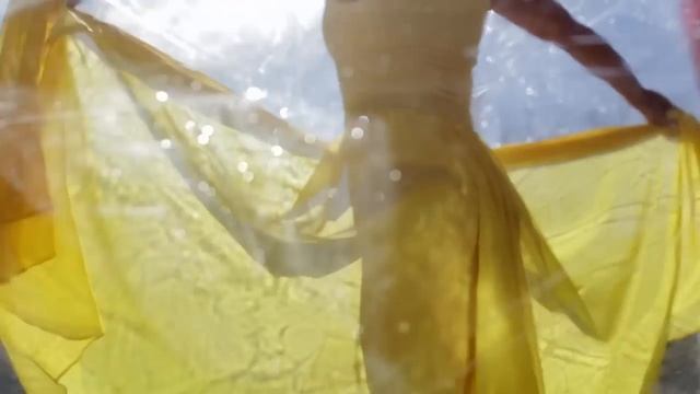 Clinique Dramatically Different Stunt